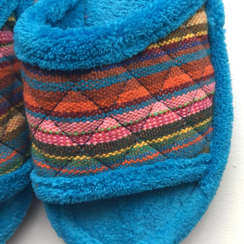 Isotoner Blue House Slippers size 8.5-9 - Picture 2 of 6